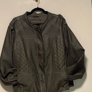 🏷️Maurices Plus Size 3 Dark Gray Faux Leather Jacket